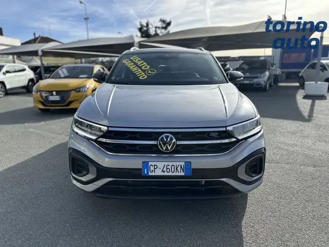 Volkswagen T-Roc view 2