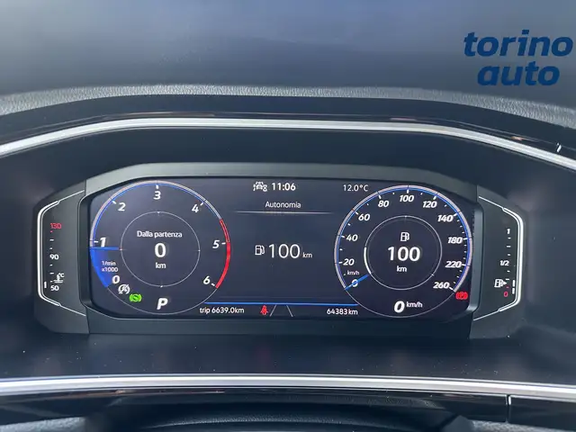 Volkswagen T-Roc view 20
