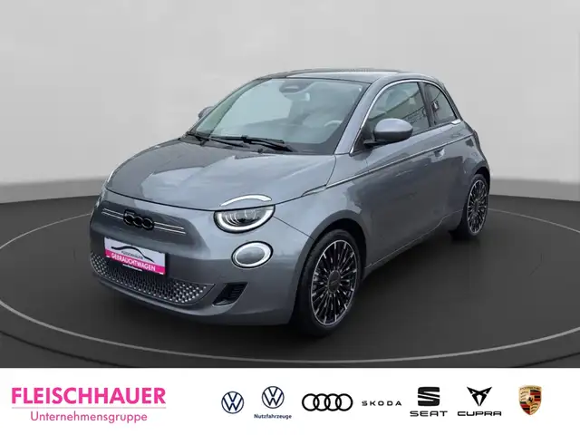 Fiat 500 e La Prima FA1 LED+CarPlay+Navi+DAB+Tempom.