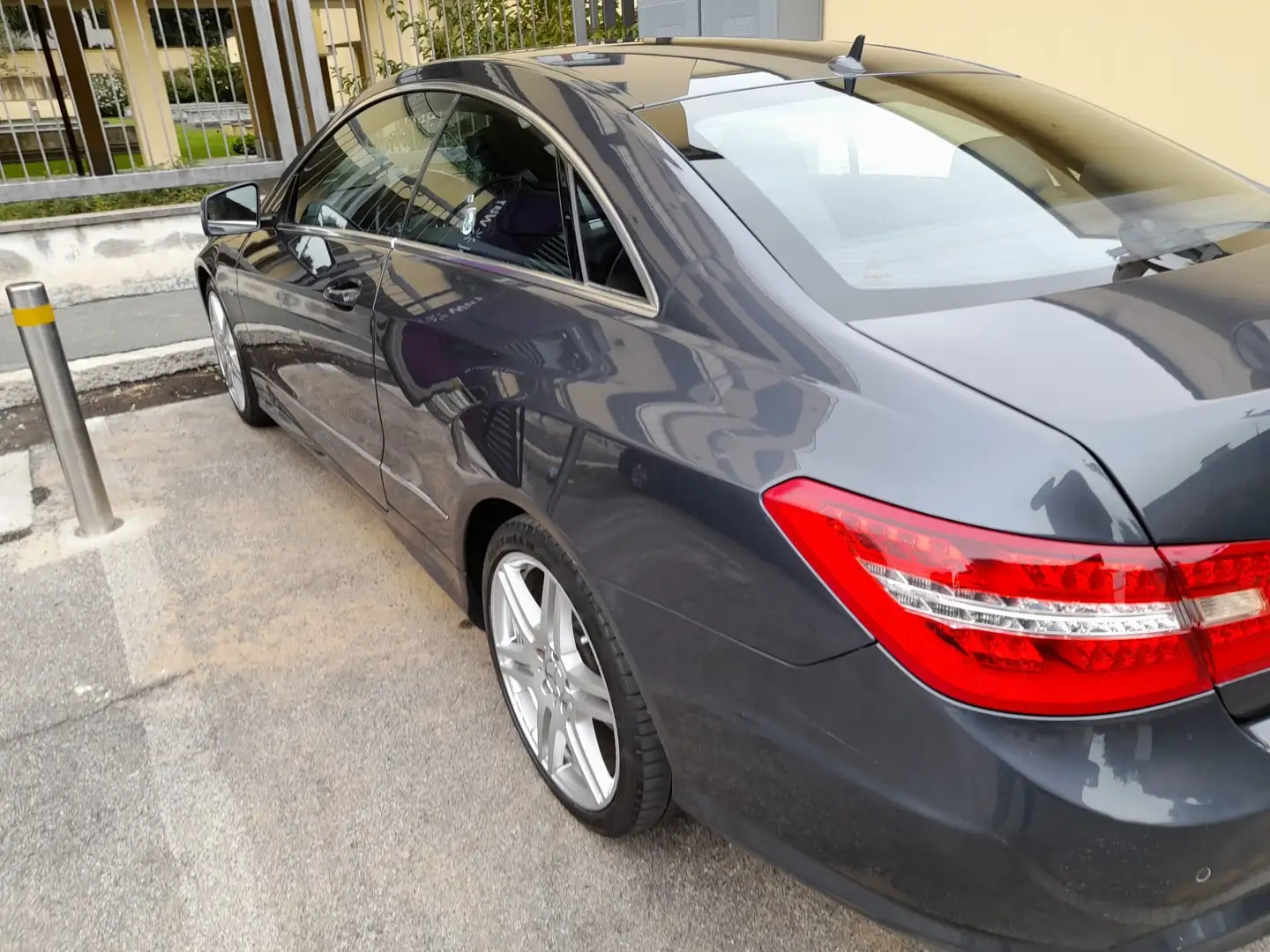 Mercedes-Benz E 250 cdi be Avantgarde AMG auto Niebieski - 2