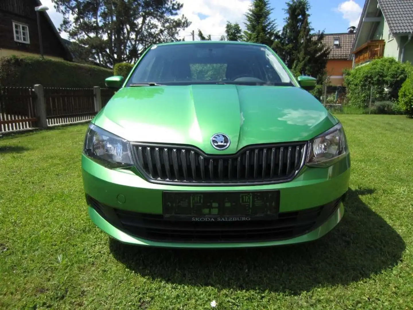 Skoda Fabia Fabia Style 1,0 Style Grün - 2