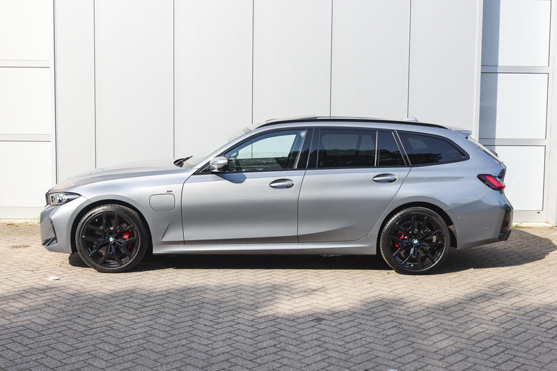 BMW 330 3 Serie Touring 330e M Sport Automaat / Trekhaak / — photo 8