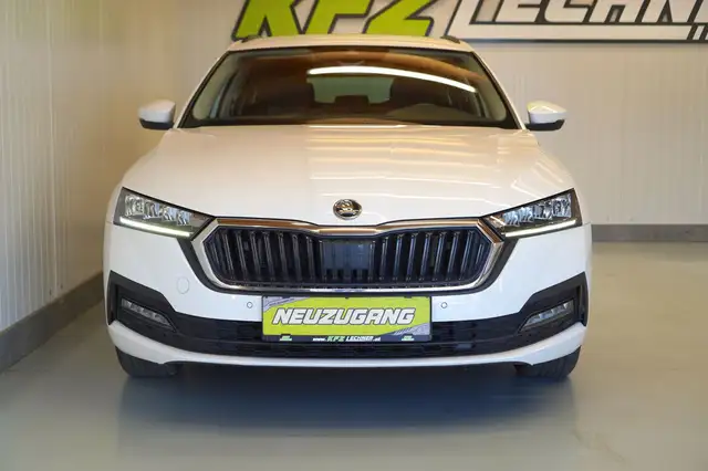 Skoda Octavia view 9