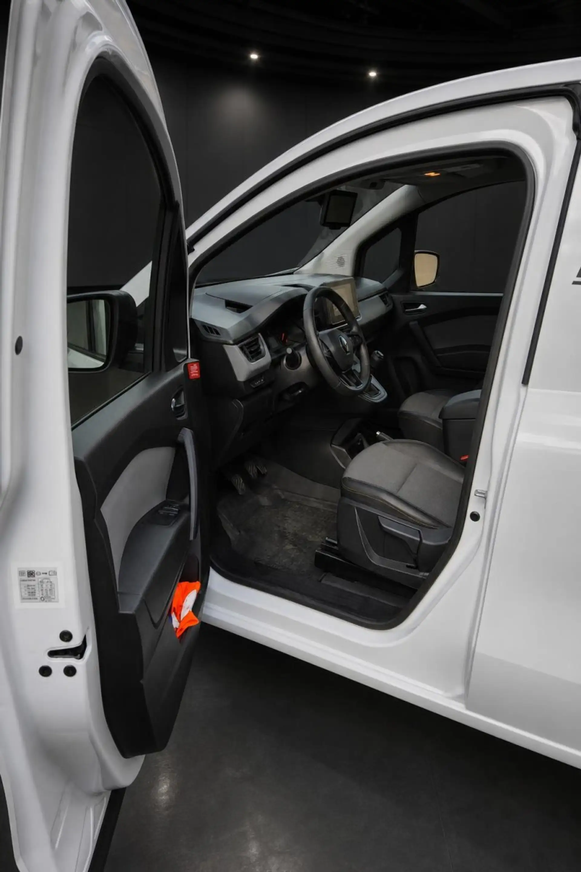 Renault Kangoo dCi 95 Advance — photo 11