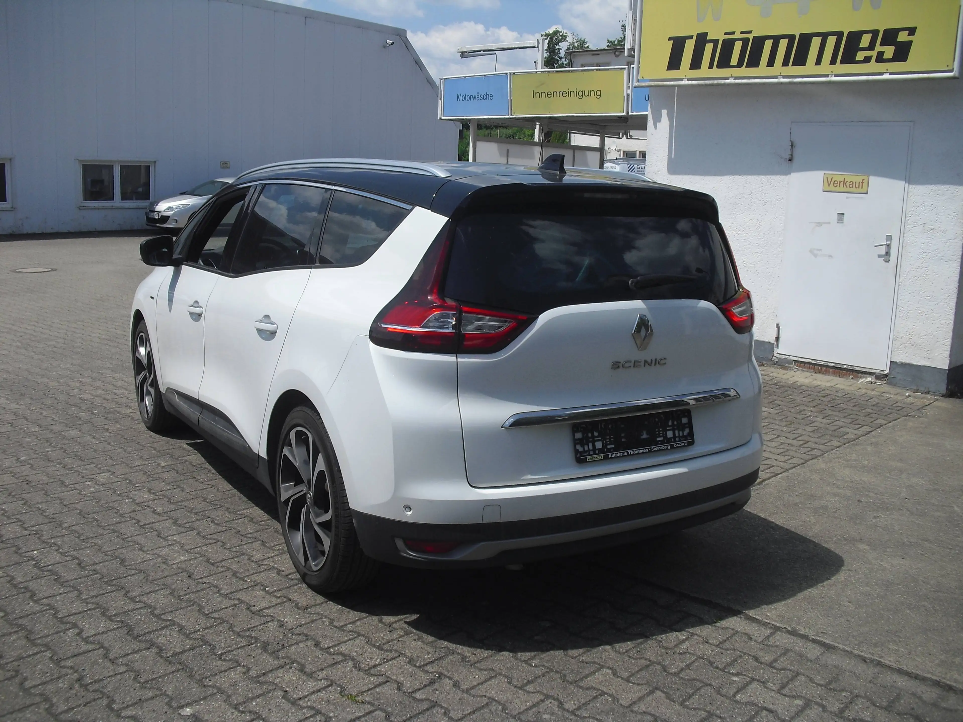 Renault Grand Scenic Scenic TCe 160 GPF EDC BLACK EDITION 7 Sitze ALU BOSE Klima Panorama — photo 8