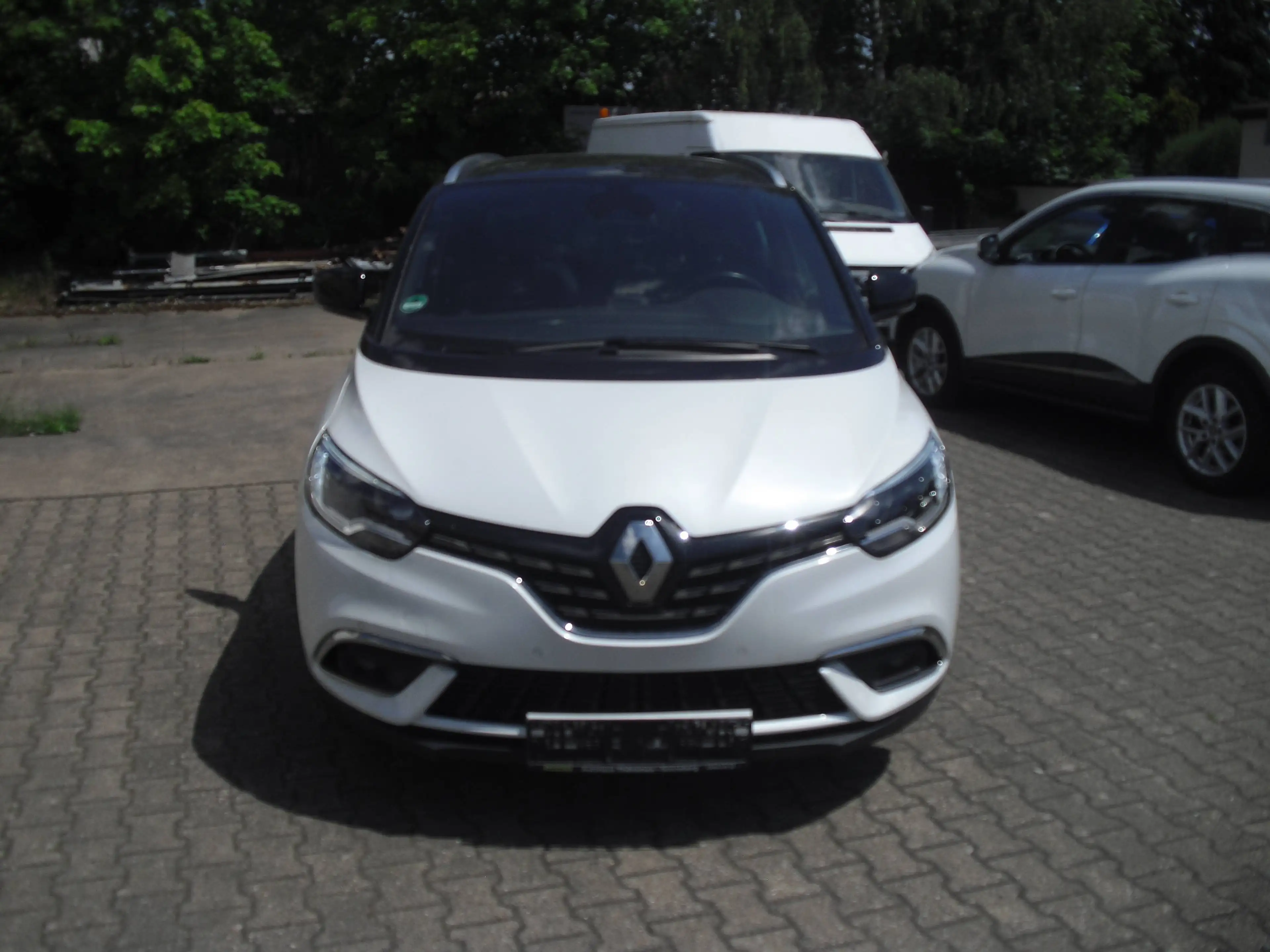 Renault Grand Scenic Scenic TCe 160 GPF EDC BLACK EDITION 7 Sitze ALU BOSE Klima Panorama — photo 3