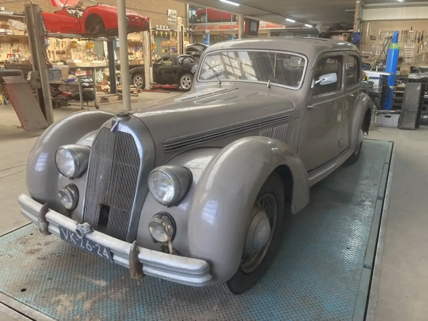 Talbot T26 saloon  - ONLINE AUCTION Blanco - 1