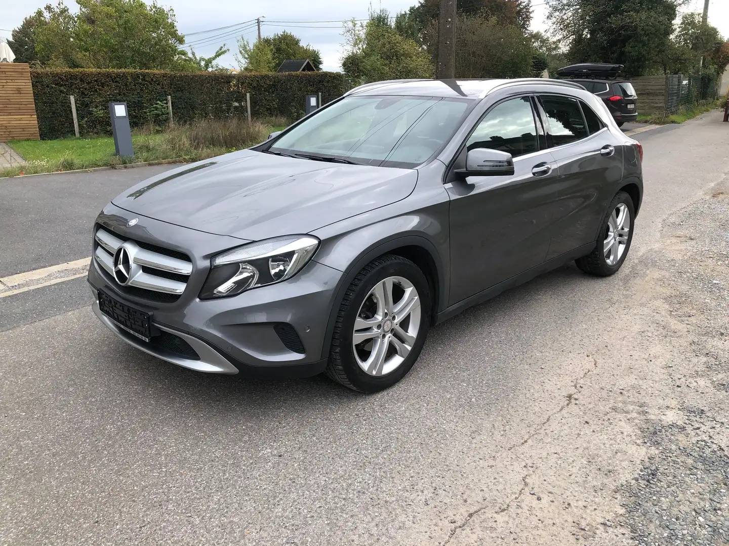 Mercedes-Benz GLA 200 156 Cv / Ja / Rad Av+Ar / Ja / Clim / 4 News Pneus Gris - 2