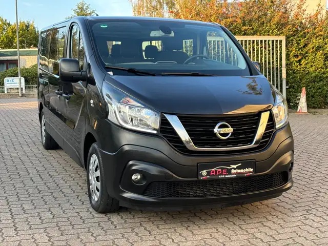 Nissan NV300 LANG PREMIUM 9 SITZER 2 SCHIEBETÜREN