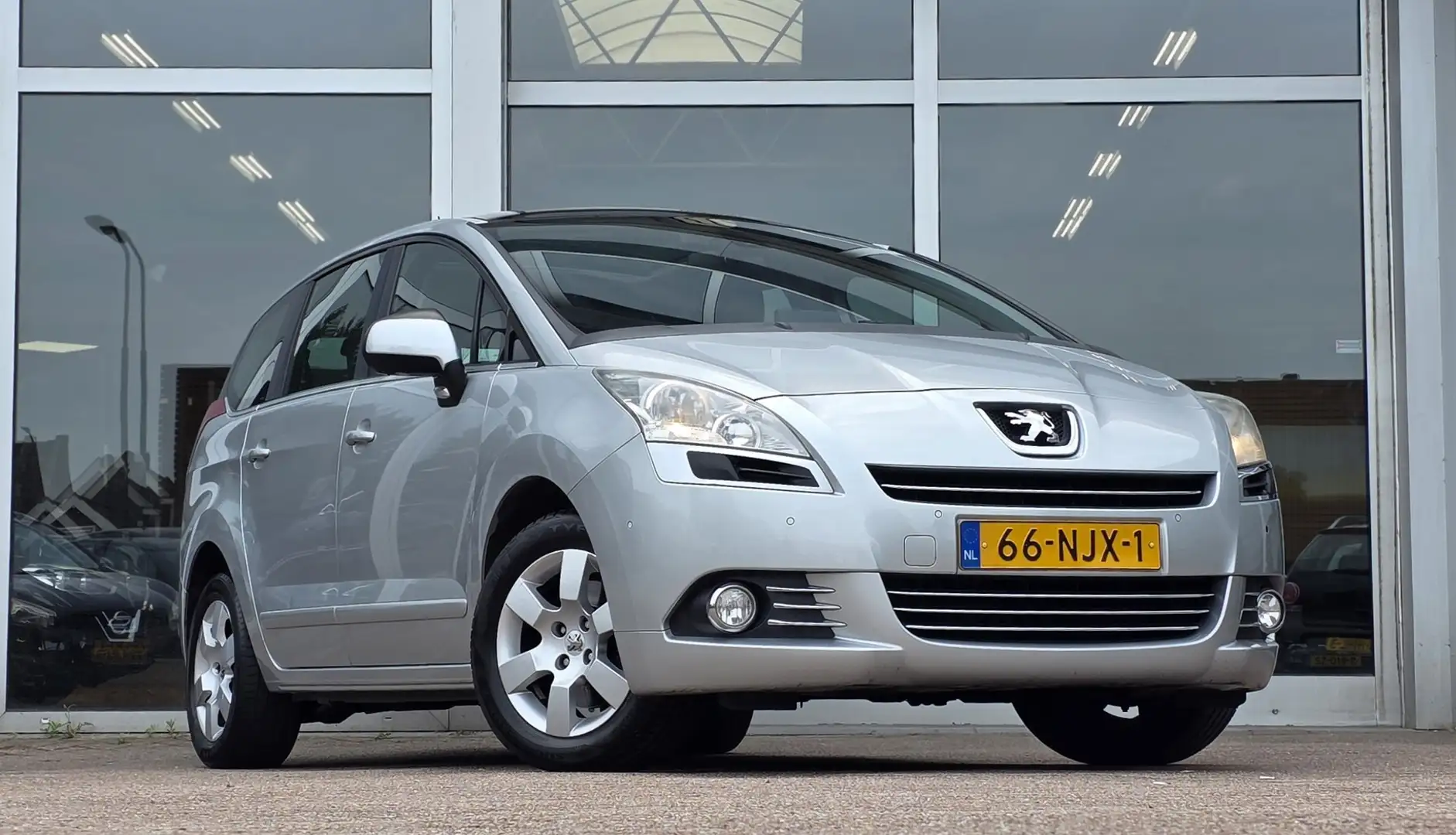 Peugeot 5008 1.6 THP ST 7p. Ketting hoorbaar Panoramadak Trekha Gris - 2