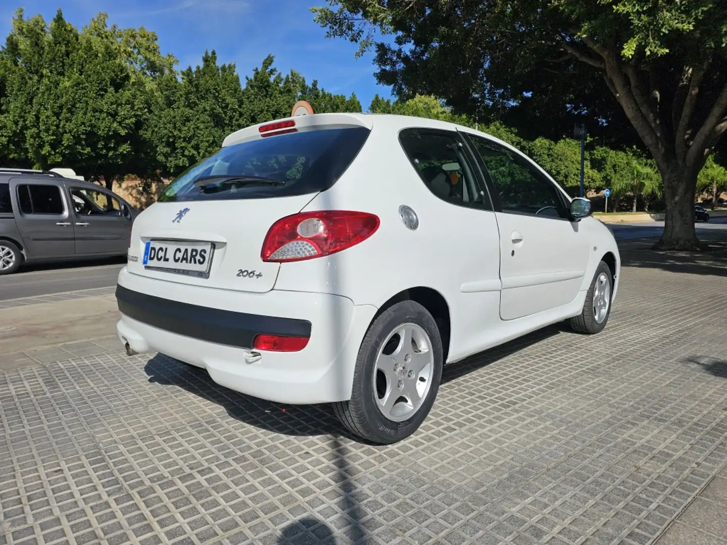 Peugeot 206 206+ 1.1i Wit - 2