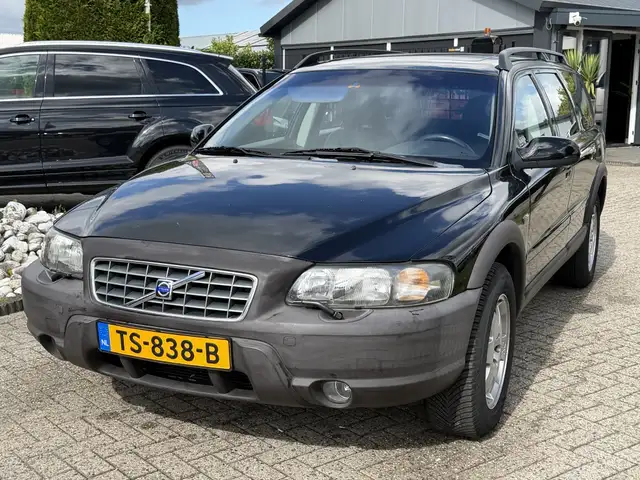 2000 Volvo V70 in Black for sale
