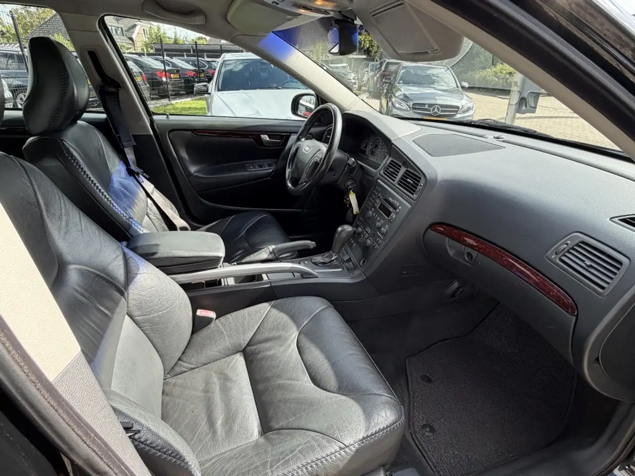 Volvo V70 Cross Country XC70 2.4 Turbo 200PK Zwart Automaat, foto 4