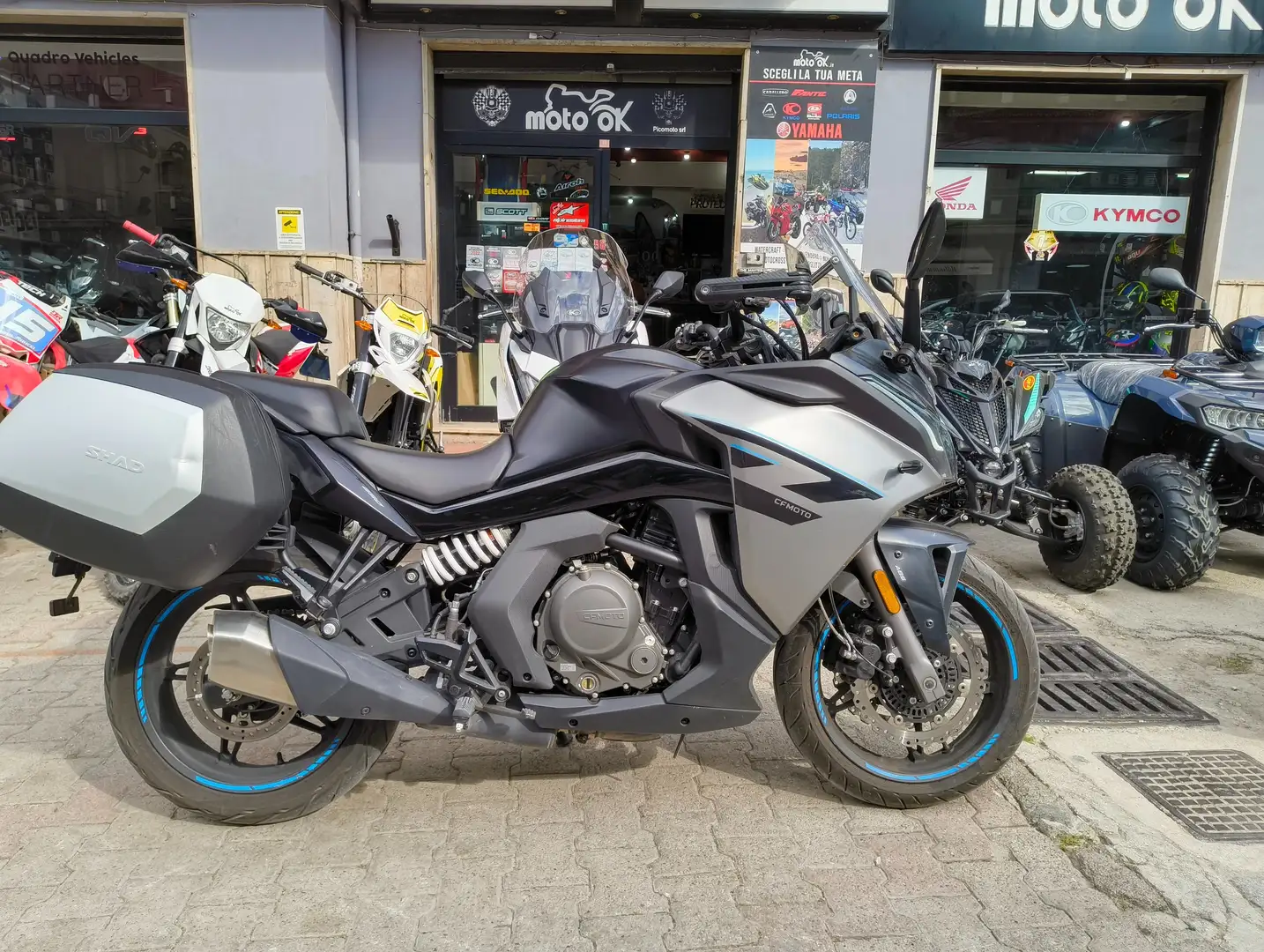 CFMOTO 650GT Gri - 1