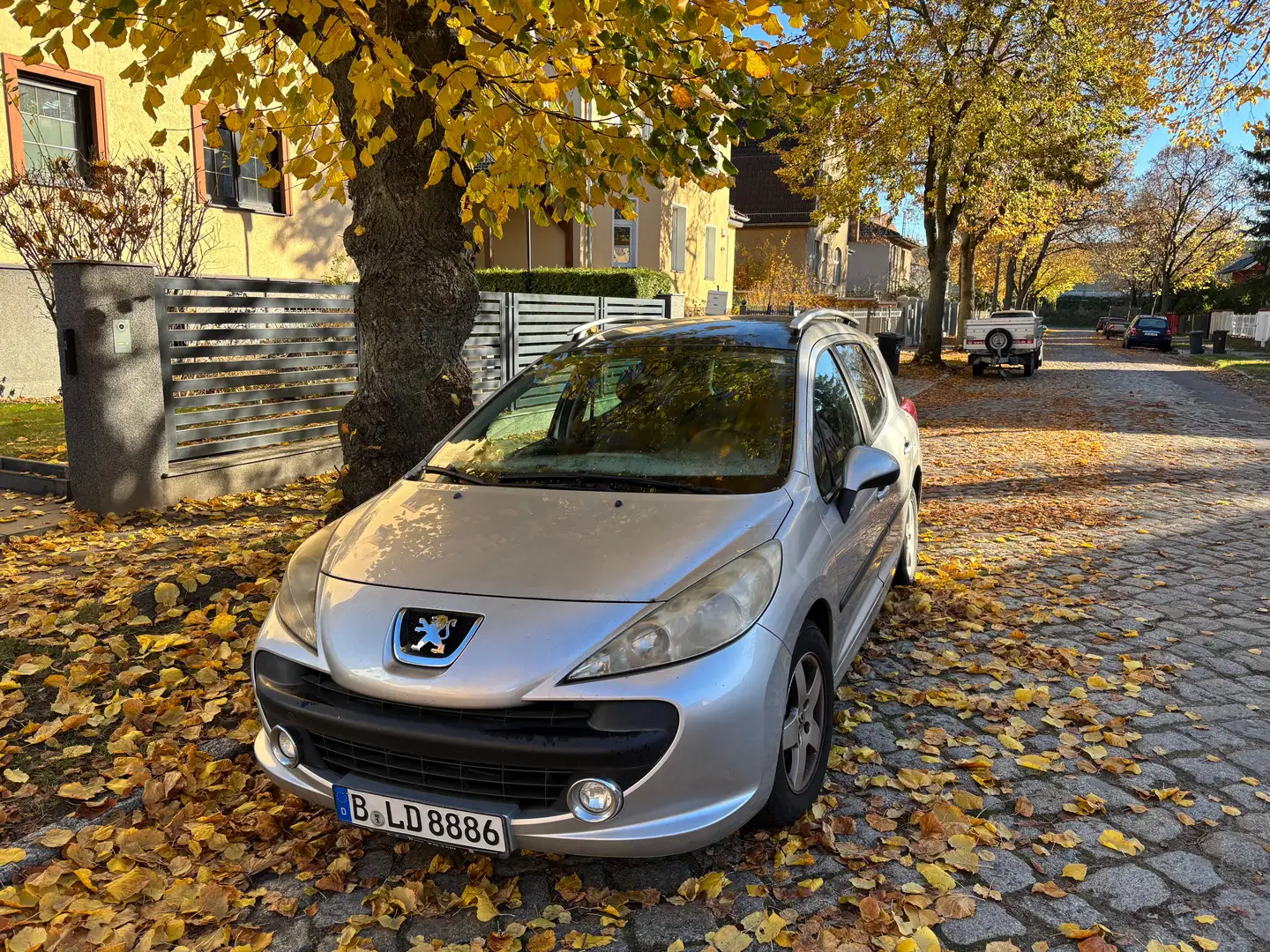 Peugeot 207 207 SW 75 Urban Move Silber - 1