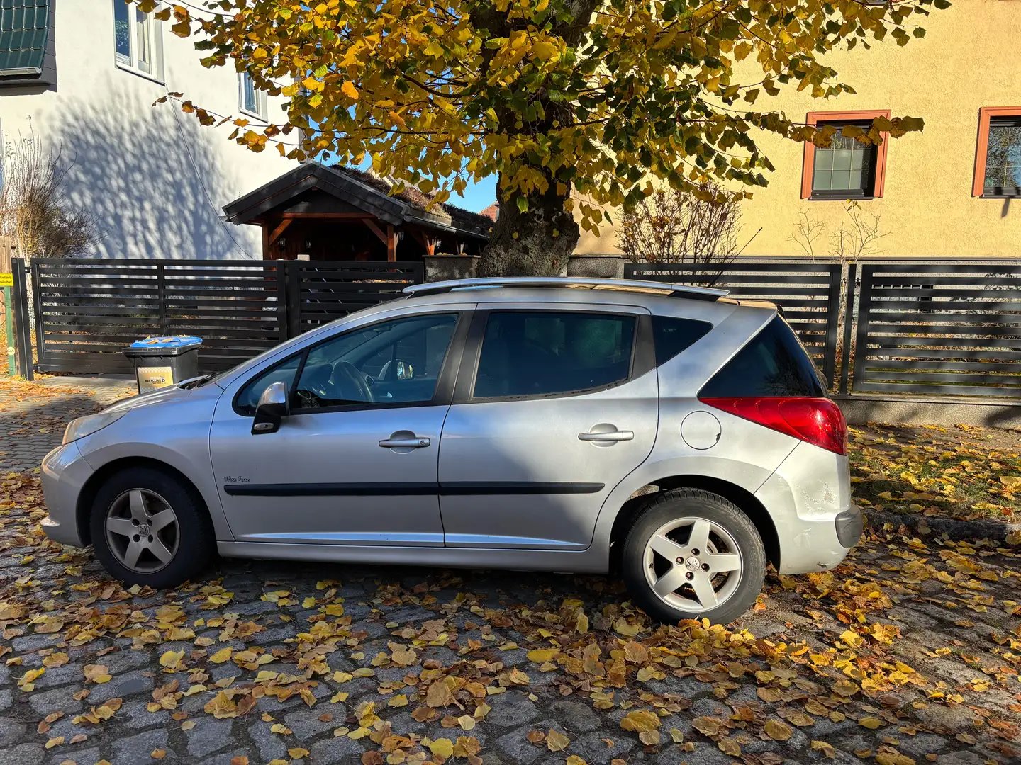 Peugeot 207 207 SW 75 Urban Move Silber - 2