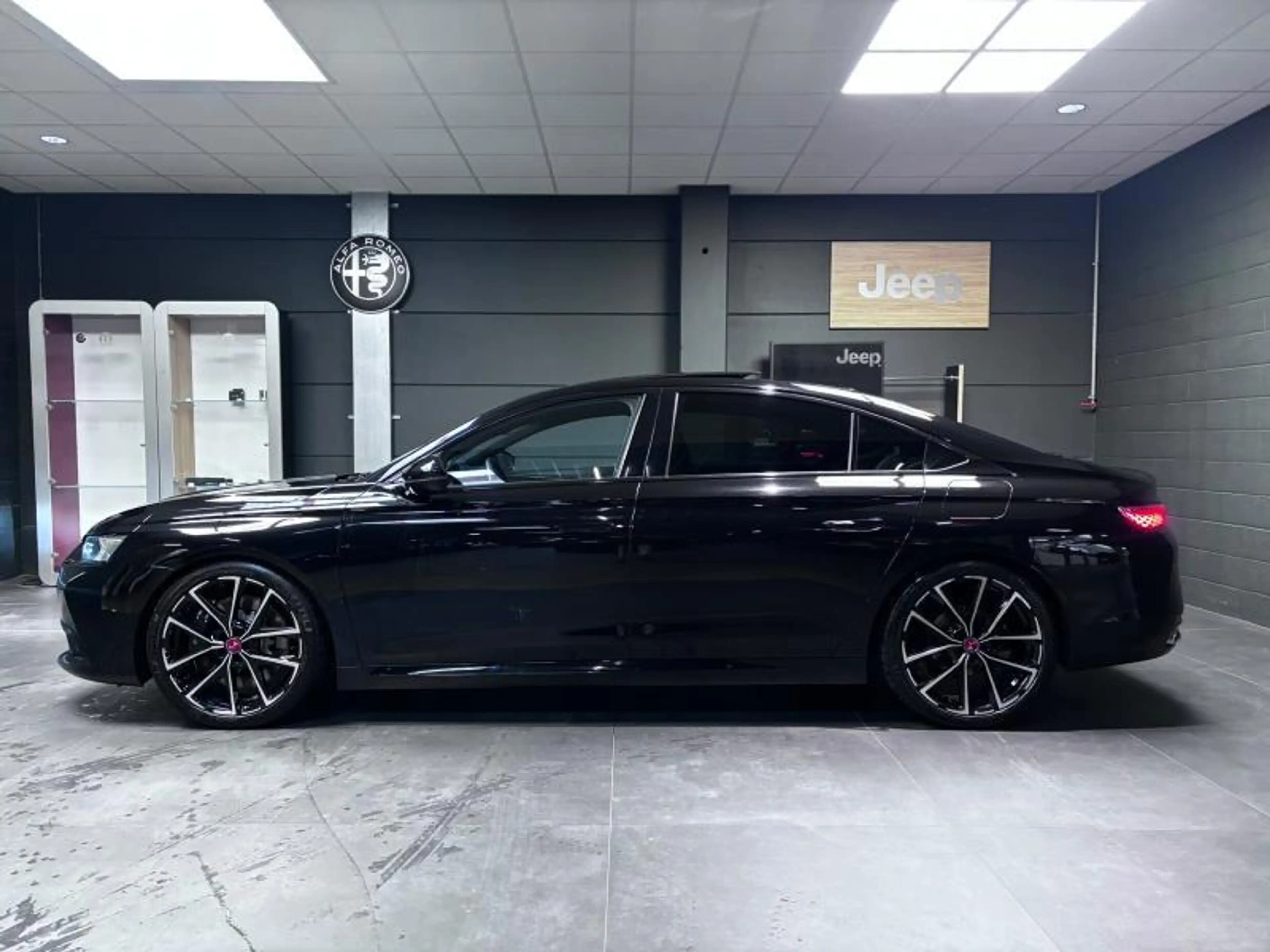 DS Automobiles DS 9 E-TENSE PERFORMANCE LINE + — photo 6