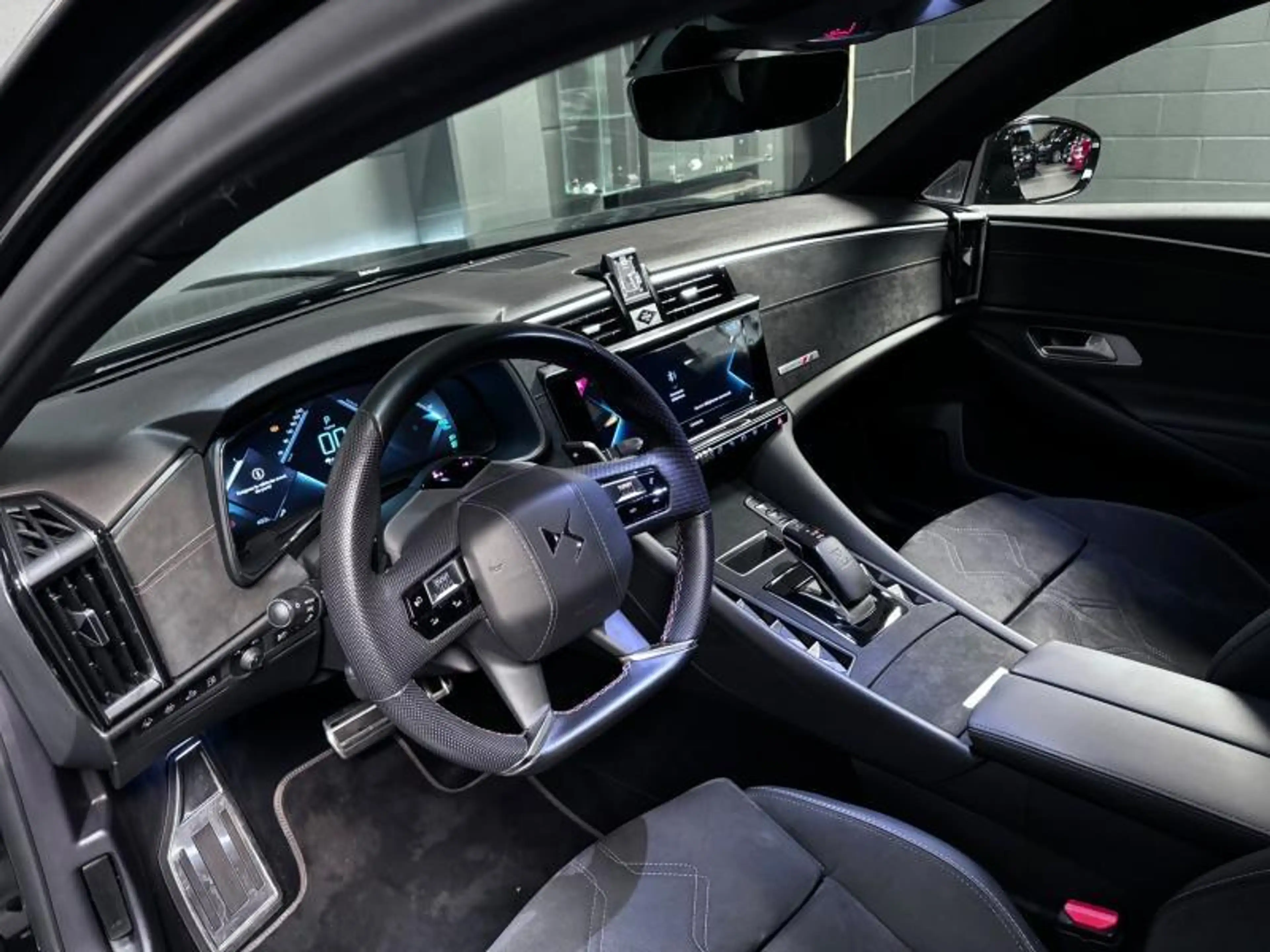 DS Automobiles DS 9 E-TENSE PERFORMANCE LINE + — photo 4