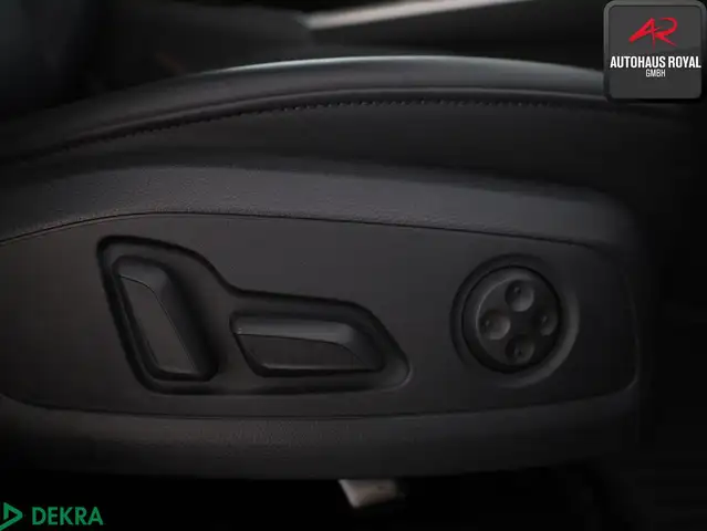 Audi A4 view 12