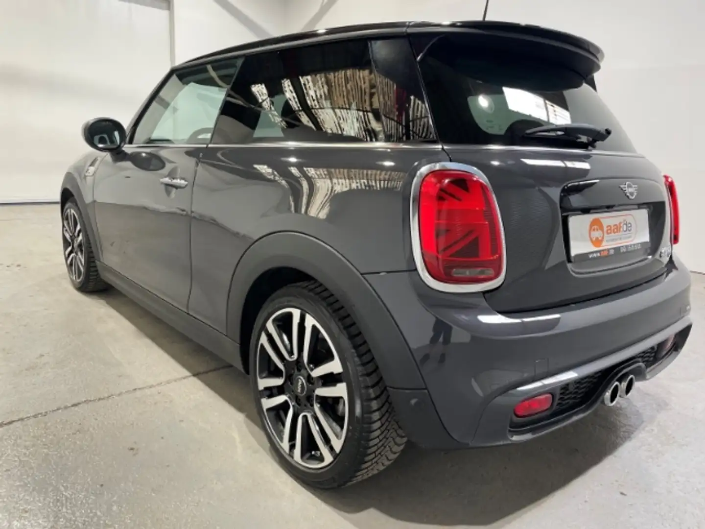 MINI Cooper S Automatik EU6d-T Leder LED Navi Klima PDC Grau - 2