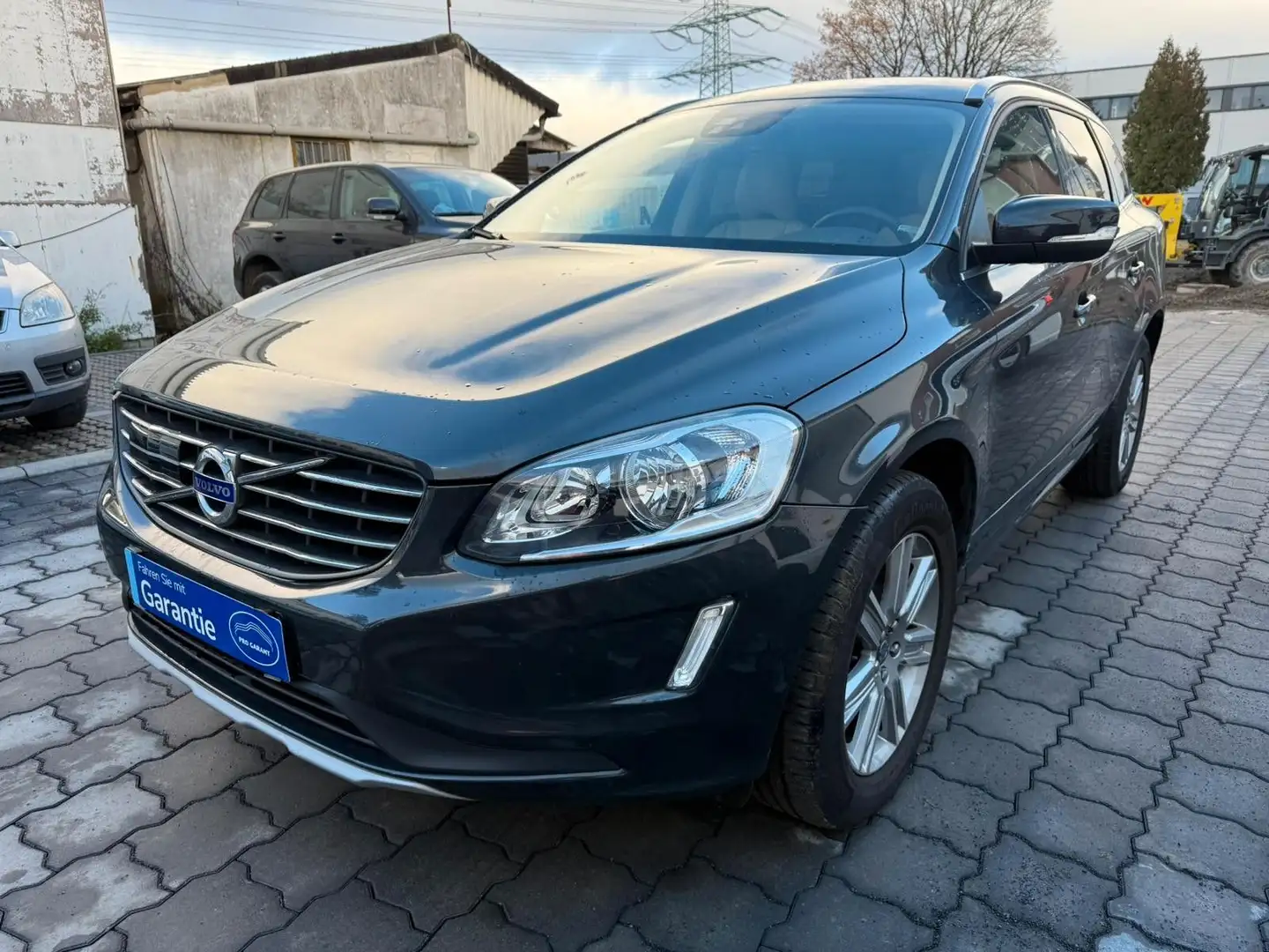Volvo XC60 Linje Inscription 2HD NAV LEDER Grau - 1