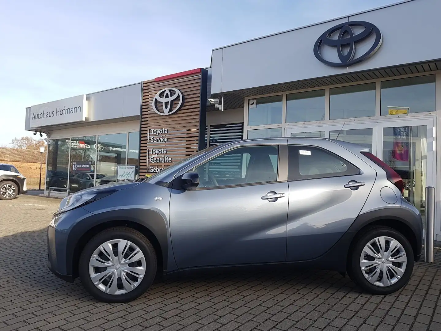 Toyota Aygo **die letzten SCHALTER** - Business Edition - Grau - 2