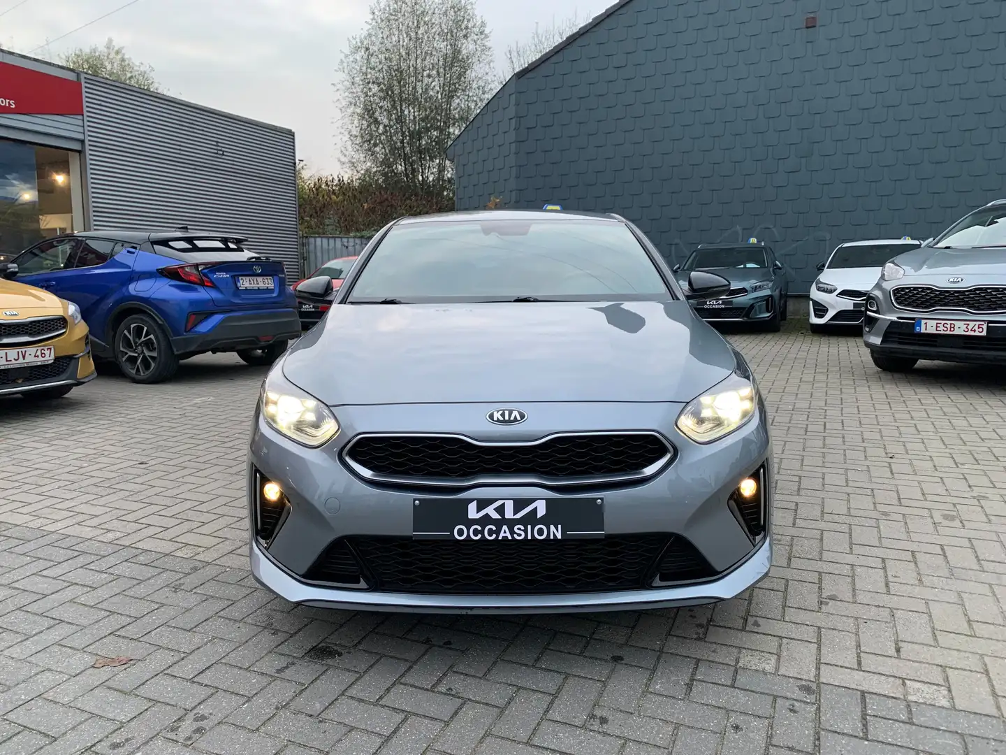 Kia ProCeed / pro_cee'd 1.0 T-GDi GT-Line ISG**CLIM*NAVI**CAMERA**GARANTIE Grijs - 2
