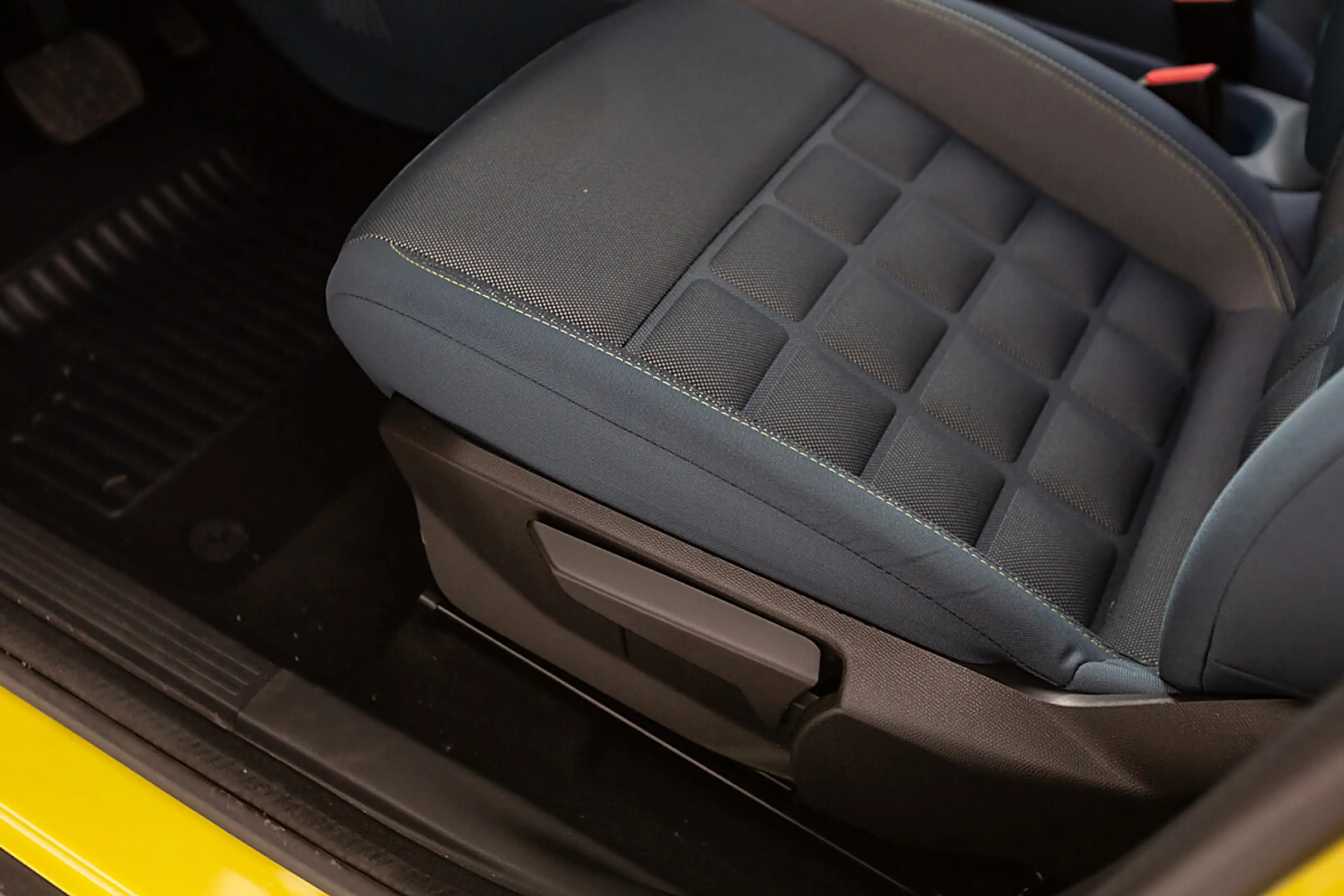 Fiat Grande Panda Elektro 44kWh La Prima — photo 13