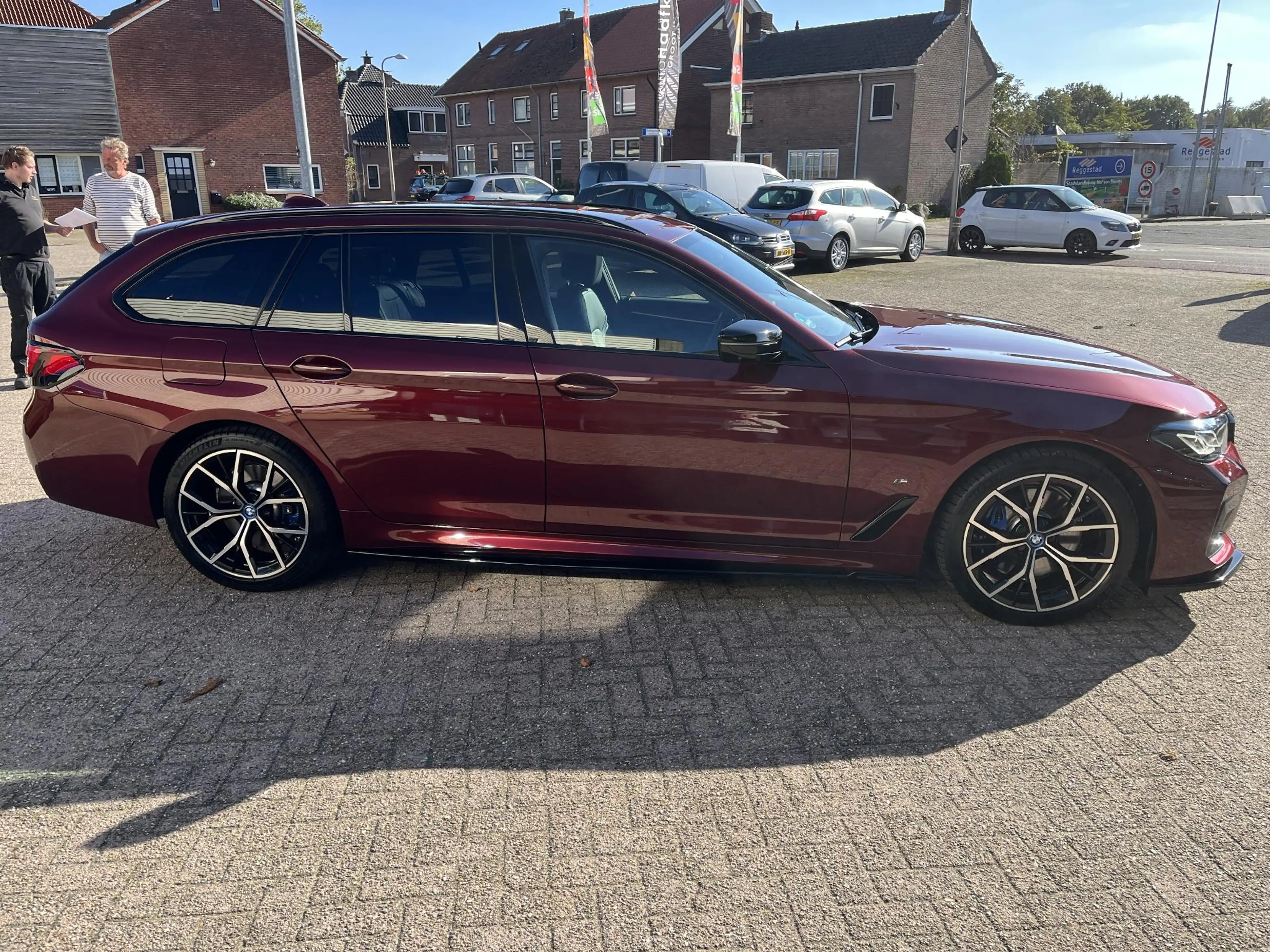 BMW 530 5-serie Touring 530e Business Edition Plus Plug In — photo 13