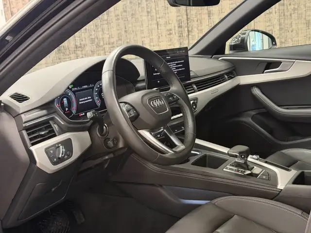 Audi A4 view 7