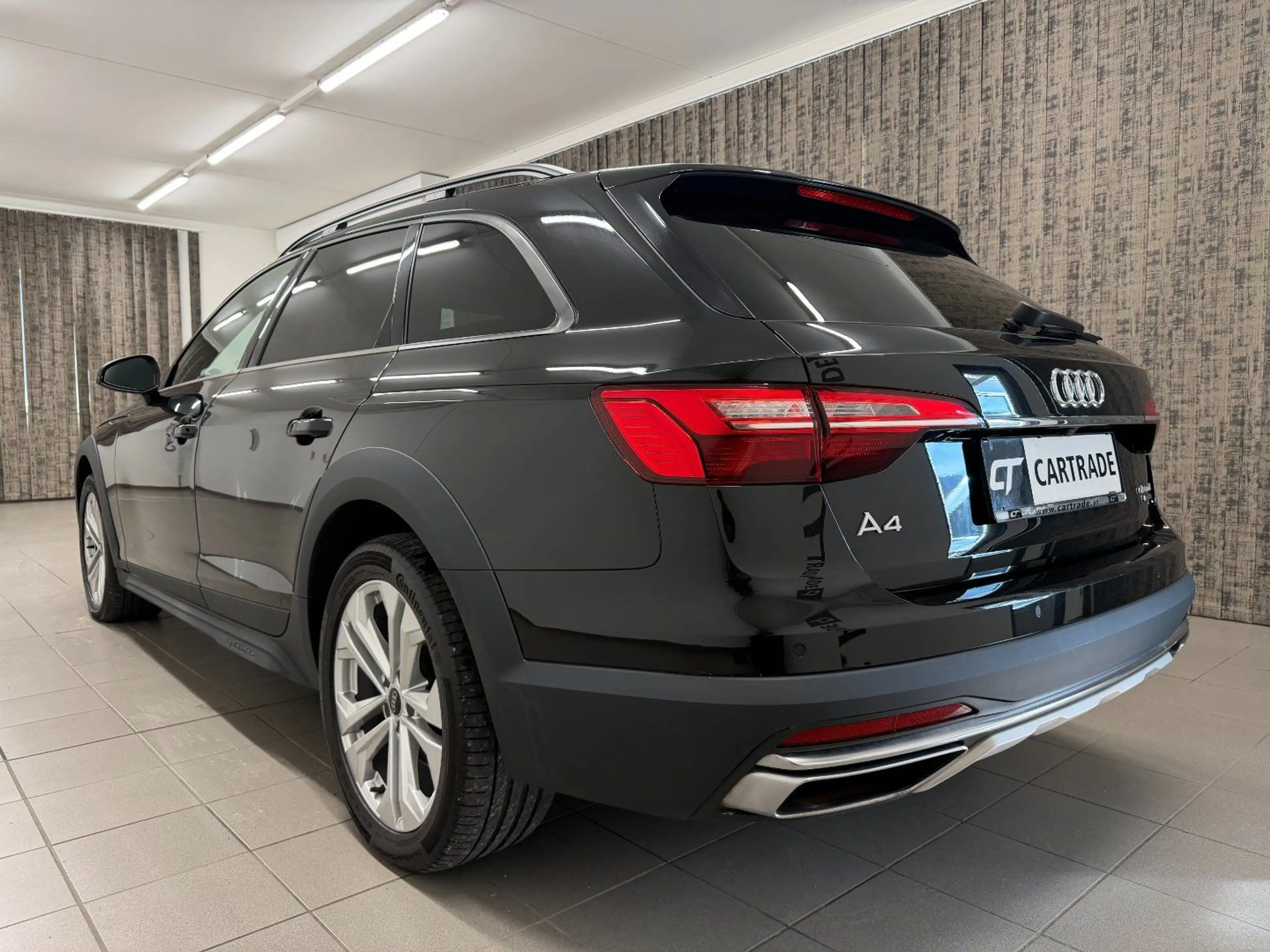 Audi A4 allroad A4 40 allroad quattro 2.0 TDI — photo 6