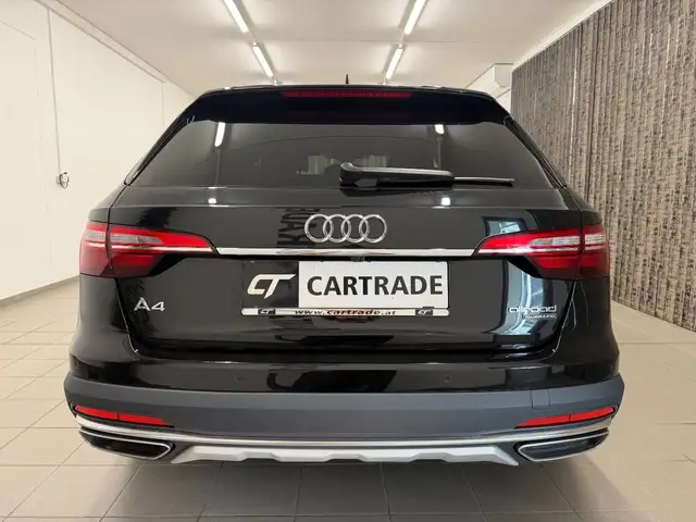 Audi A4 view 5