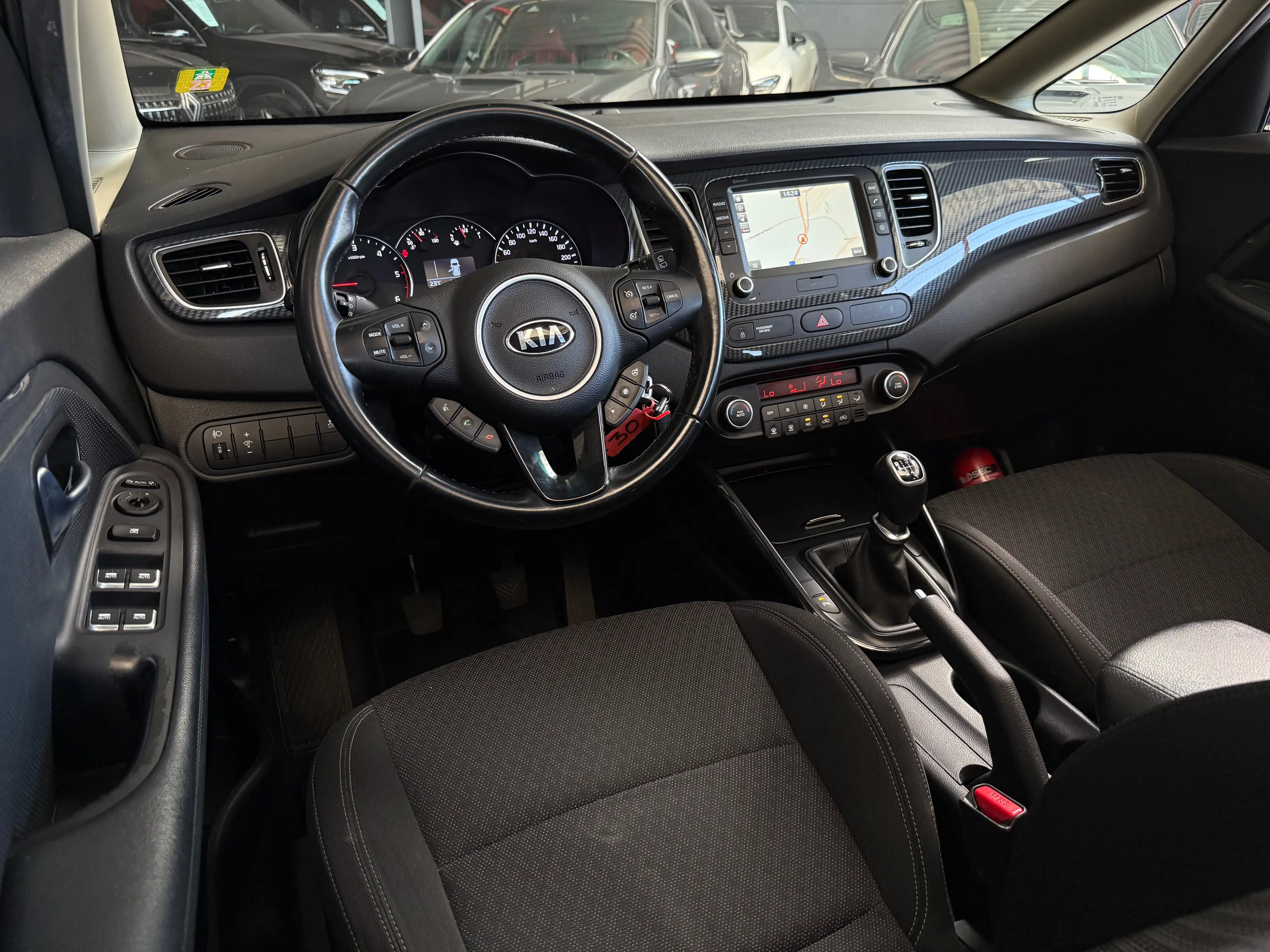 Kia Carens Carens 1.7 CRDi 7PLACES GPS CAMERA PANO LED CRUISE — photo 14