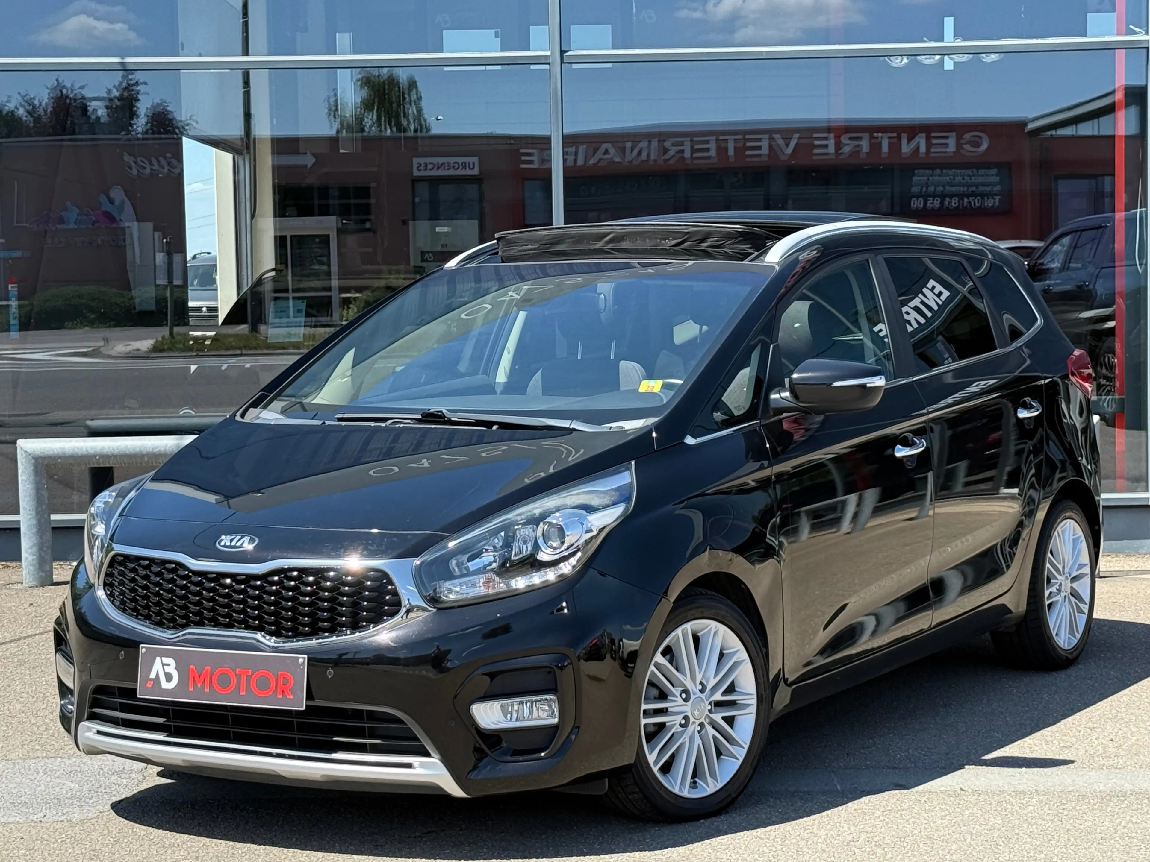 Kia Carens Carens 1.7 CRDi 7PLACES GPS CAMERA PANO LED CRUISE — photo 3