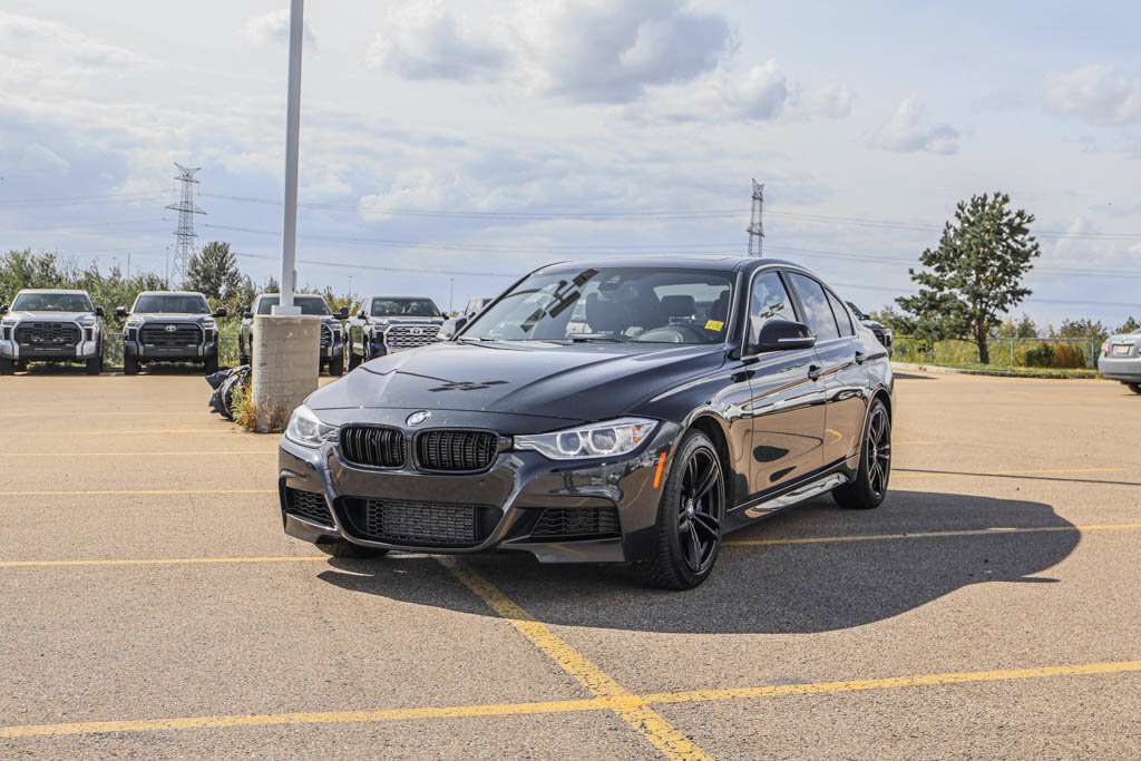 2015 BMW 3 Series 335i xDrive M Sport 3.0T | M Performance — снимка 1