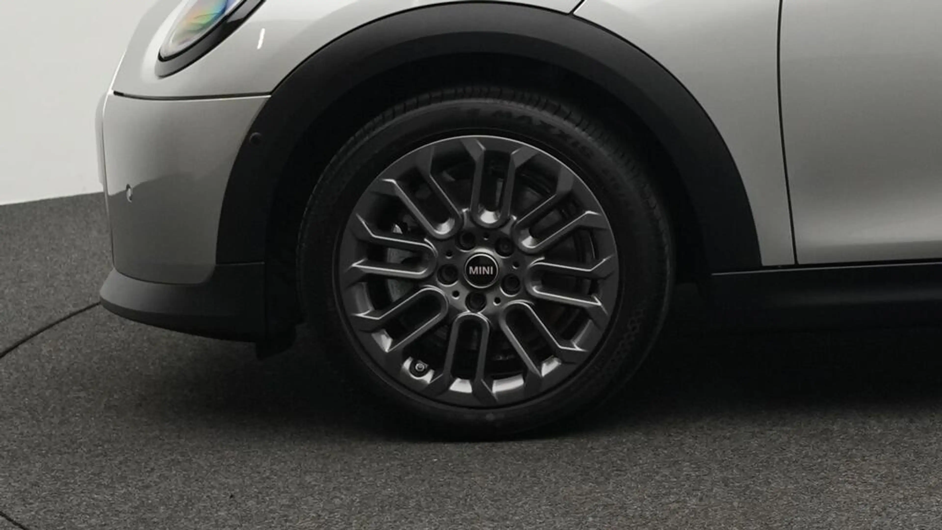 MINI Cooper C Favoured Trim — photo 9