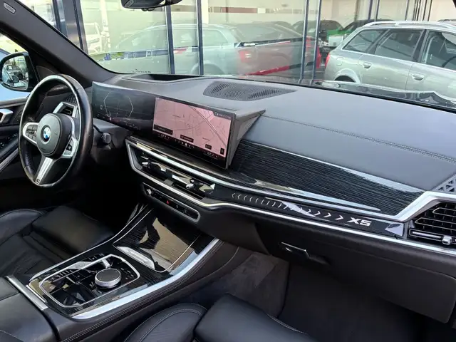 BMW X5 view 15