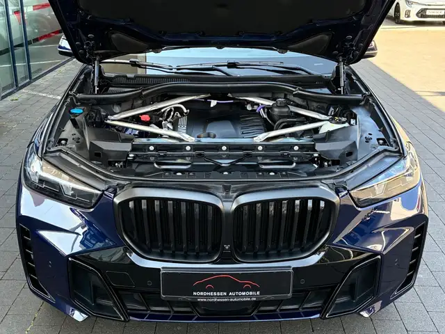 BMW X5 view 6