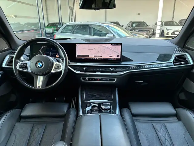 BMW X5 view 14