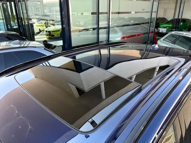BMW X5 view 11