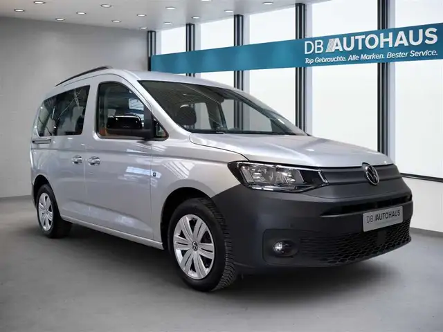 Volkswagen Caddy view 2