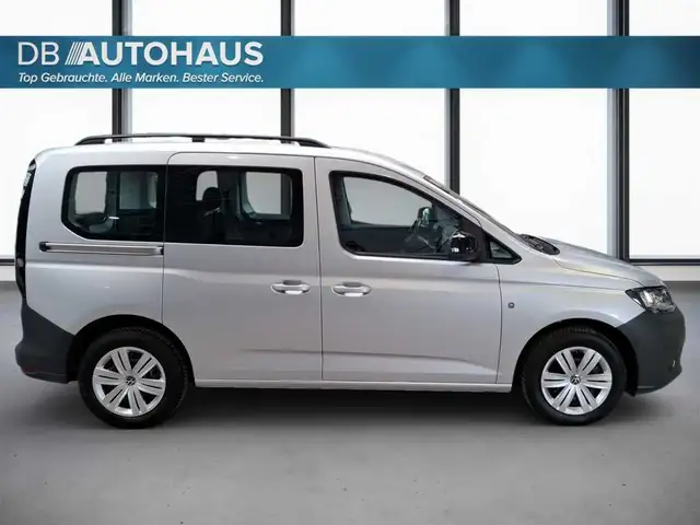 Volkswagen Caddy view 3