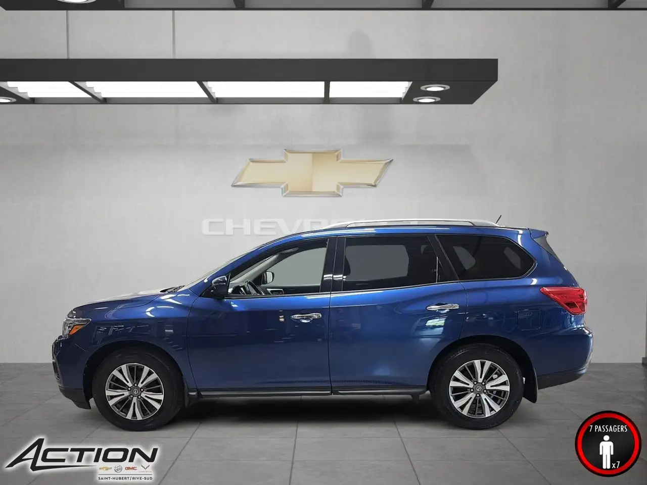 Nissan Pathfinder снимка Nissan Pathfinder