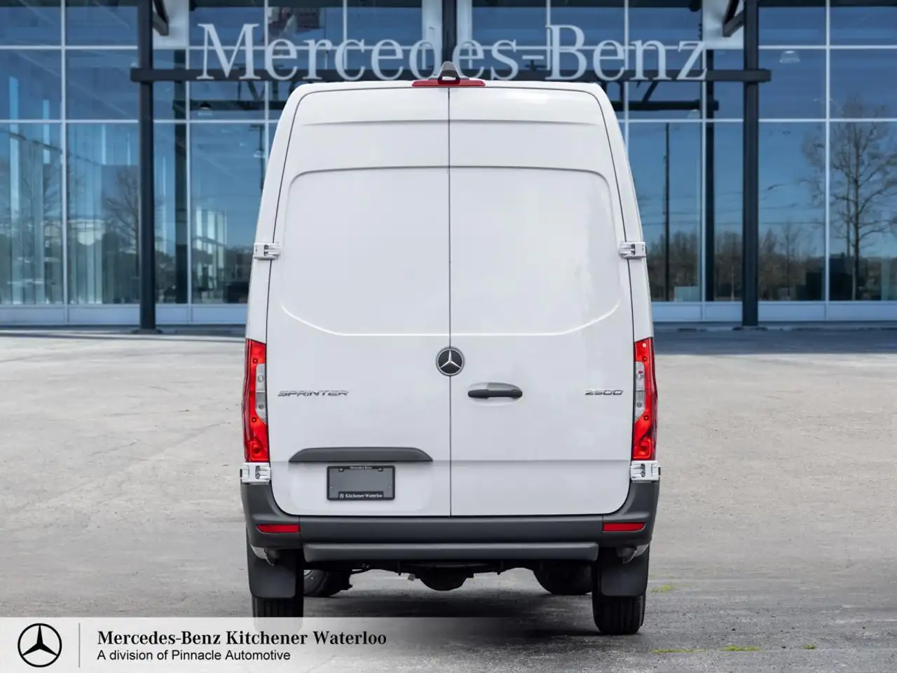 Mercedes-Benz Sprinter снимка Mercedes-Benz Sprinter