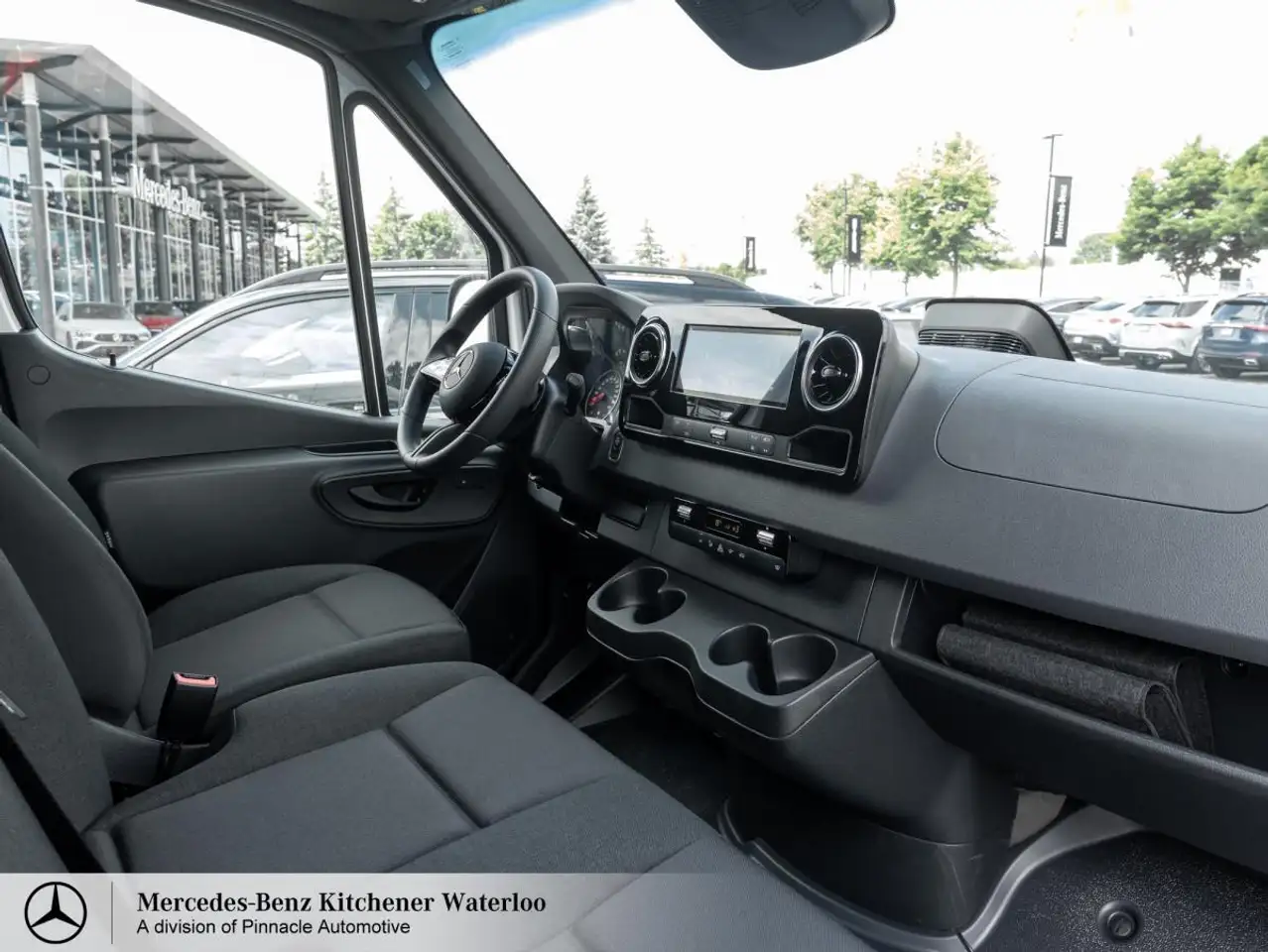 Mercedes-Benz Sprinter снимка Mercedes-Benz Sprinter