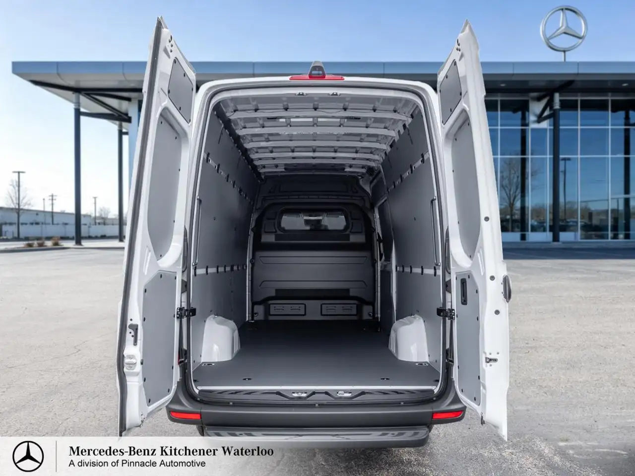 Mercedes-Benz Sprinter снимка Mercedes-Benz Sprinter