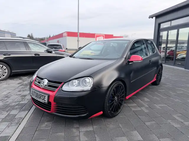 Volkswagen Golf view 3
