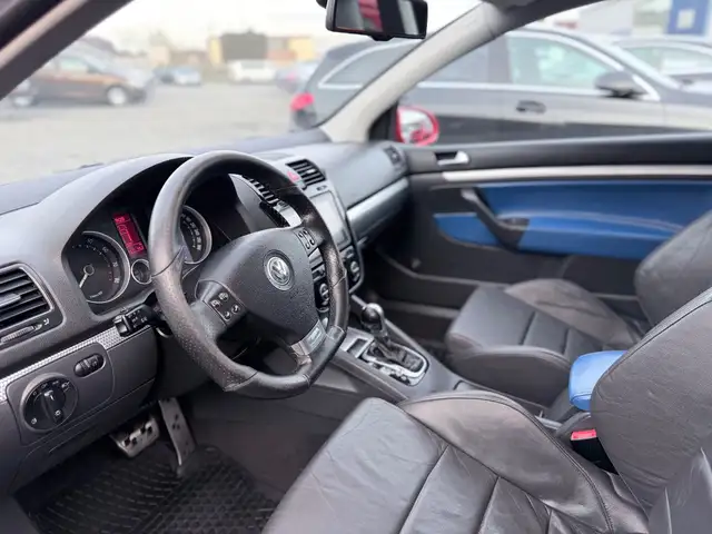 Volkswagen Golf view 10