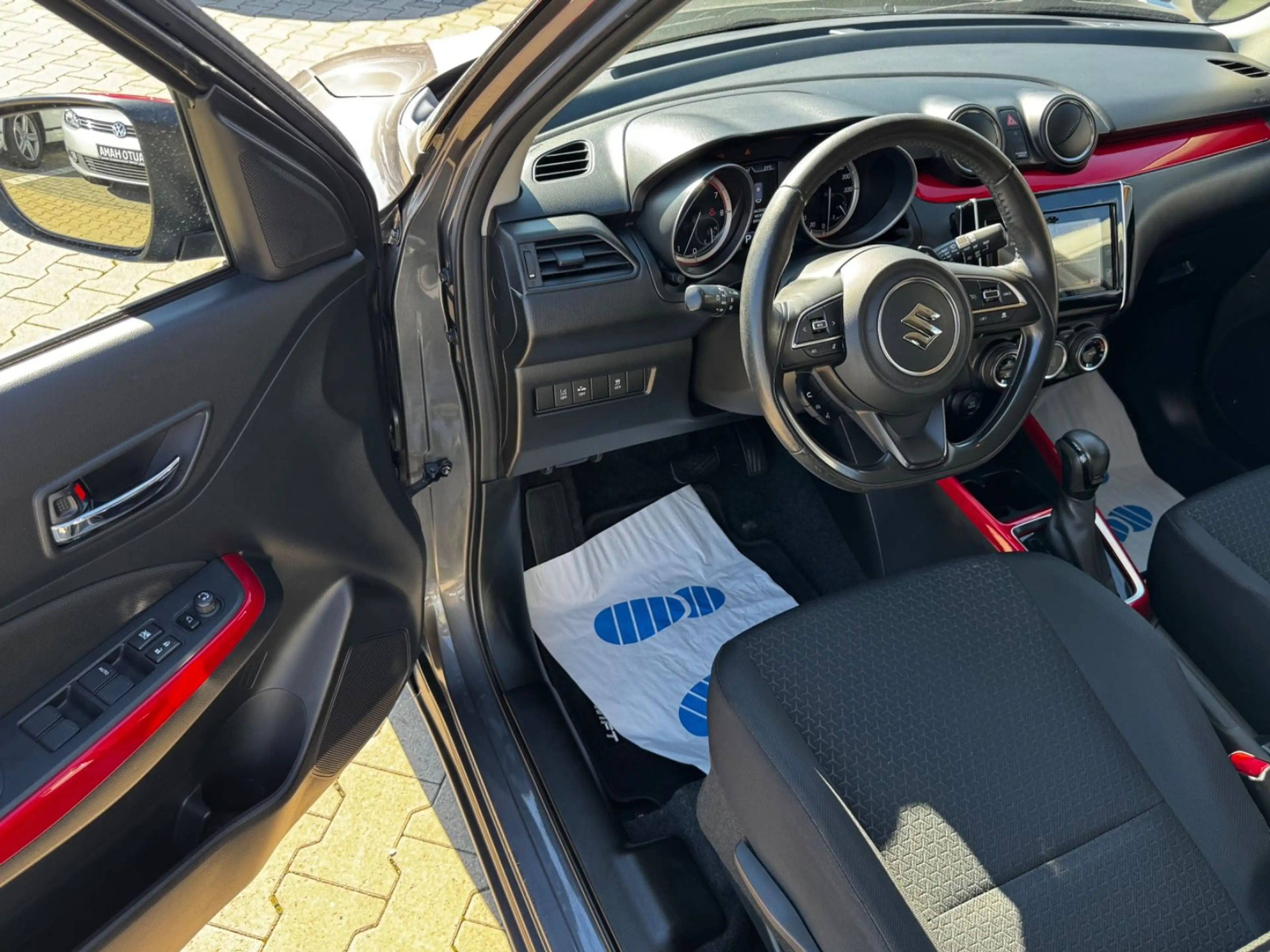Suzuki Swift Comfort+ 111PS Automatik *NAV*LED*ASS*KEY* — photo 9