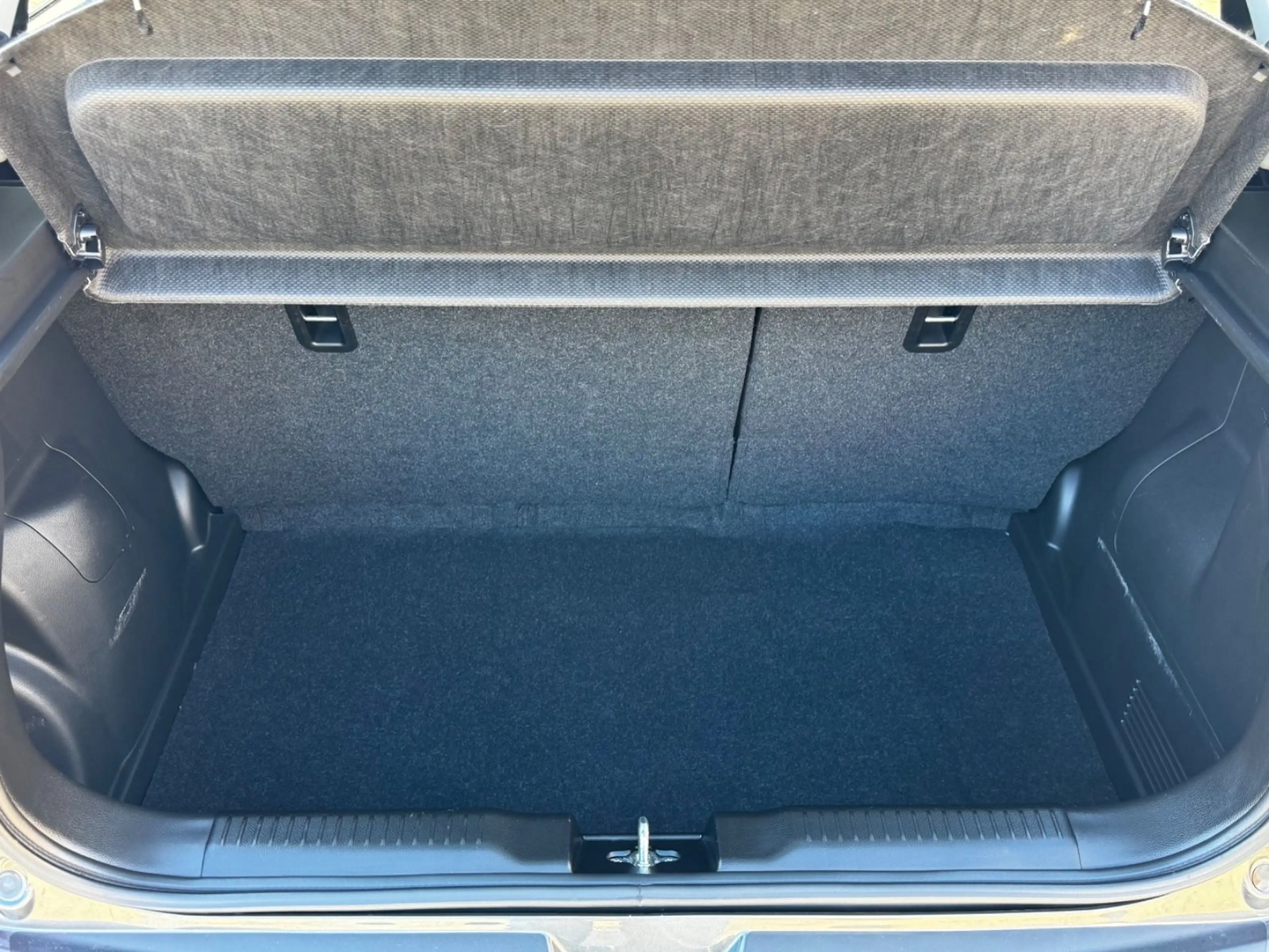Suzuki Swift Comfort+ 111PS Automatik *NAV*LED*ASS*KEY* — photo 7